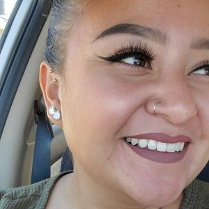 Meet your Posher, Julie